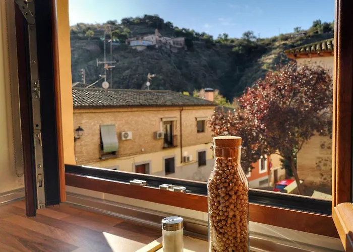 Apartamentos El Valle, Primero